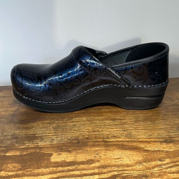 Dansko Womens Black Blue Leather Slipon mules Chunky Heel Clogs size 39 EU US - Picture 8 of 14